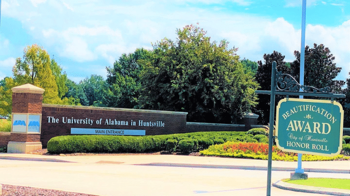 University of Alabama in Huntsville Competitive Scholarships